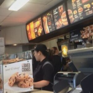 How to Apply for a Restaurant Job and Relocate to Canada 2024